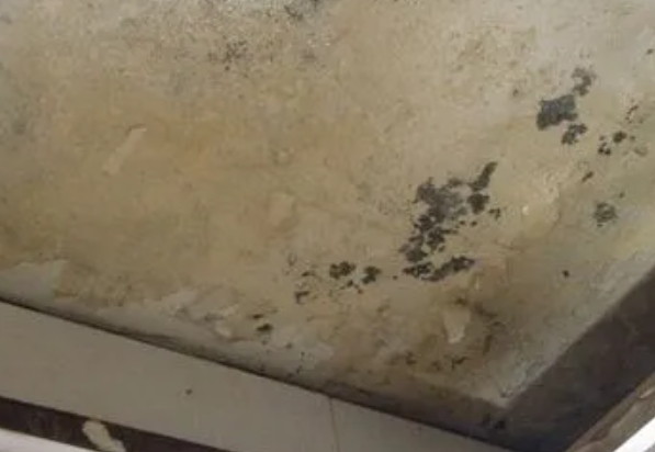 大连市阳台漏水维修公司分享下大连市卫生间渗水维修需要注意哪些问题。